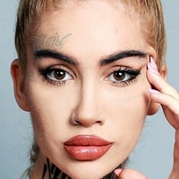 Bia Khalifa Meztelen