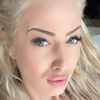 Blanche Summer Meztelen
