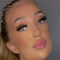 Blonde Belle Meztelen