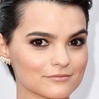 Brianna Hildebrand Meztelen