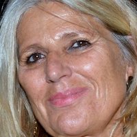 Brigitte Sy Meztelen