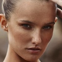 Brooke Buchanan Meztelen