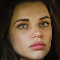 Bruna Linzmeyer Meztelen