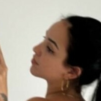 Bunny Mia Meztelen