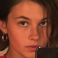 Cailee Spaeny Meztelen