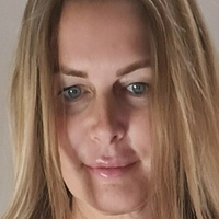 Caly Morgan Meztelen