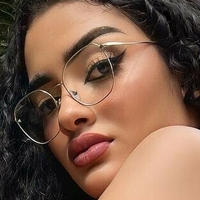 Camila Krystel Meztelen