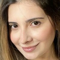 Camilaputini Começou Meztelen