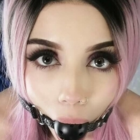 Camilavil Meztelen