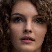 Camren Bicondova Meztelen