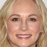 Candice King Meztelen