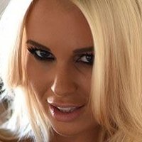 Cara Brett Meztelen