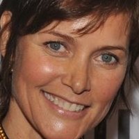 Carey Lowell Meztelen