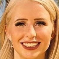 Carina Spack Meztelen
