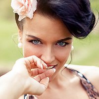Carla Cat Meztelen