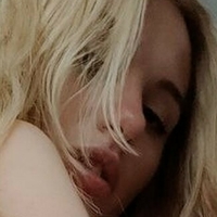 Carla Cute Meztelen