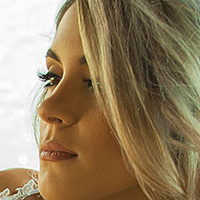 Carla Kiister Meztelen