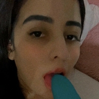 carlahardeen Meztelen