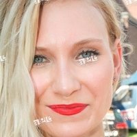 Carolin Niemczyk Meztelen