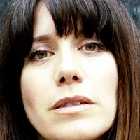 Caroline Catz Meztelen