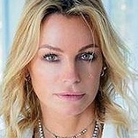 Caroline Neron Meztelen