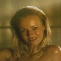Carolyn Lowery Meztelen