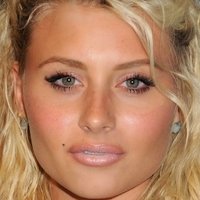 Carrie Michalka Meztelen