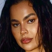 Caseysaron Meztelen