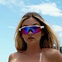 Casi Davies Meztelen