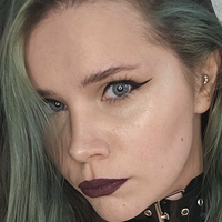 Cassie.Batty Meztelen