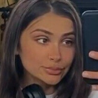 centriality Meztelen