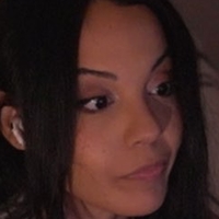 Chaeiry Meztelen