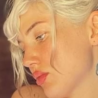 Charl Davies Meztelen