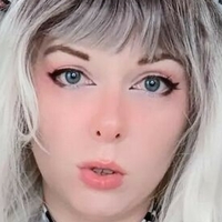 Charley Moo Meztelen