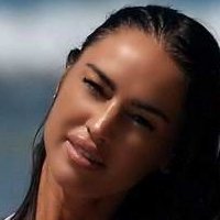 Charlie Riina Meztelen