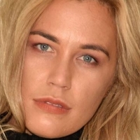 Charlotte Taundry Meztelen