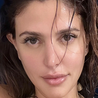 Charming_ale Meztelen