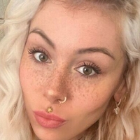 Cherubesque Meztelen