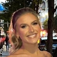 Chloe Burrows Meztelen