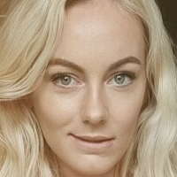 Chloe Hill Meztelen