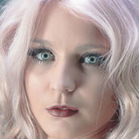 Chloe Holden Meztelen