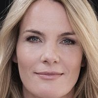 Chrissy Schulz Meztelen