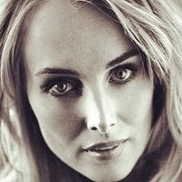 Chynna Phillips Meztelen