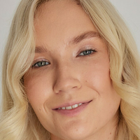 Claire Roos Meztelen
