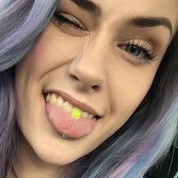Clara BabyLegs Meztelen