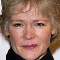 Clare Holman Meztelen