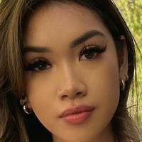 Clarissa May Meztelen