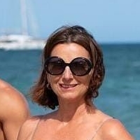 Claudia Obert Meztelen