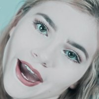 Cloveress Meztelen