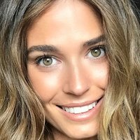 Coral Simanovich Meztelen
